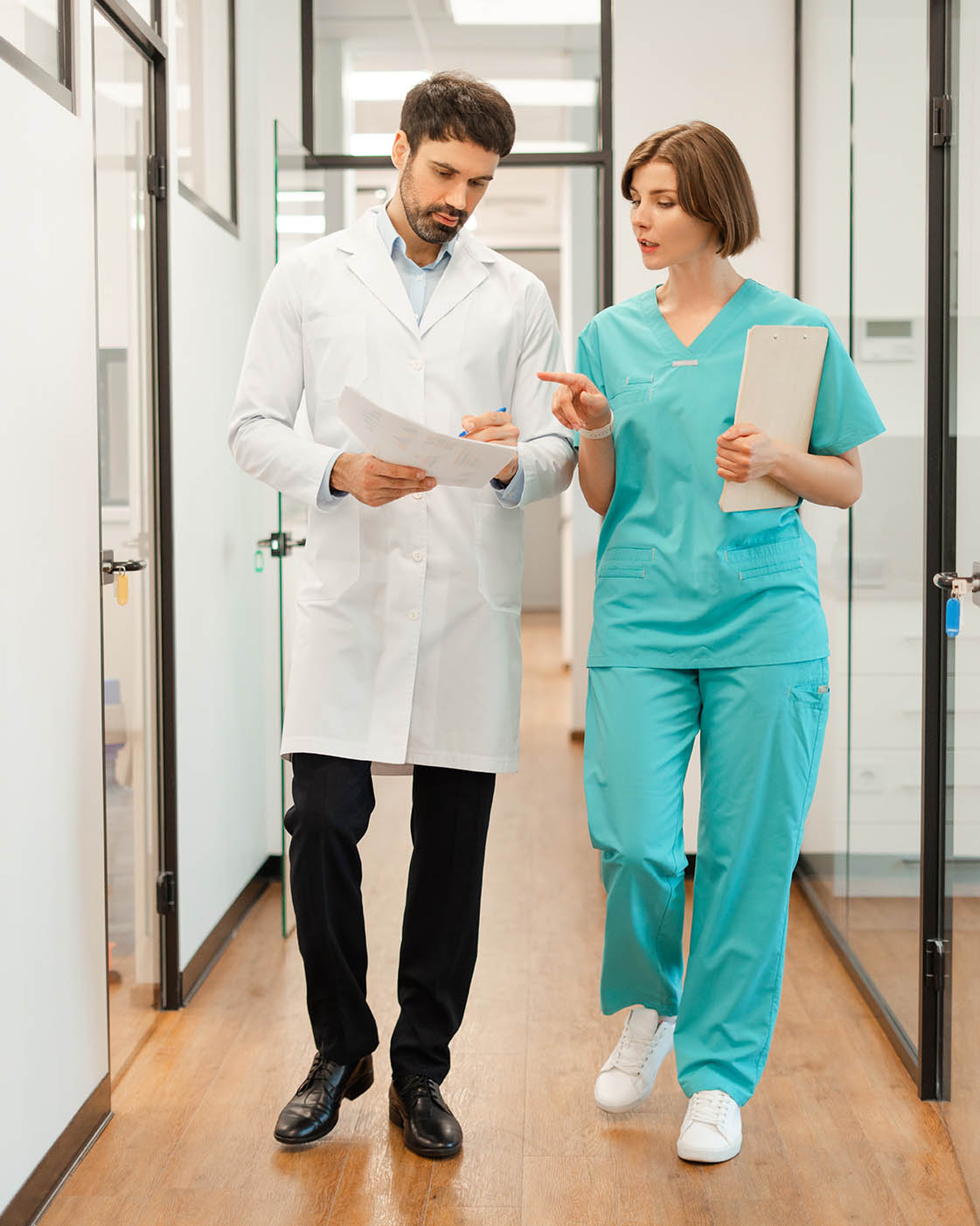 Γιατρός και Νοσοκόμα στη HomeMedica